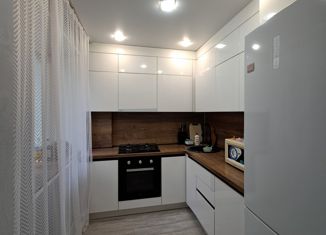 Продается 3-комнатная квартира, 62 м2, Чебаркуль, улица Мира, 25