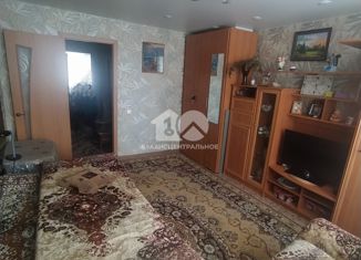 Продается двухкомнатная квартира, 43.2 м2, село Криводановка, Микрорайон, 24