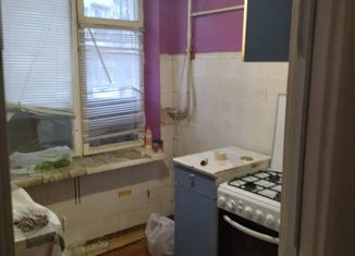 Продам трехкомнатную квартиру, 59 м2, Москва, улица Мнёвники, 18, метро Народное Ополчение