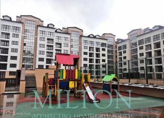 Продам 2-ком. квартиру, 85 м2, Геленджик, ЖК Акварель, Больничный переулок, 4к3