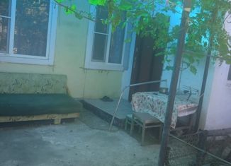 Продам дом, 42 м2, поселок городского типа Ахтырский, улица Победы