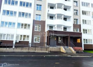 Продажа 2-ком. квартиры, 58 м2, Оренбург, Ленинский район, Уральская улица, 2/20