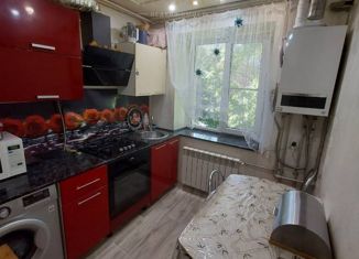 Продаю двухкомнатную квартиру, 38 м2, станица Ессентукская, улица Садовое Кольцо, 10