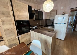 Продам 2-комнатную квартиру, 70 м2, Каспийск, улица М. Халилова, 30А