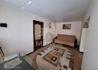 Продается 2-ком. квартира, 38 м2, Ставропольский край, улица Юлиуса Фучика, 8К1