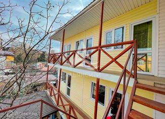 Продам дом, 104 м2, Алушта, Садовая улица, 8
