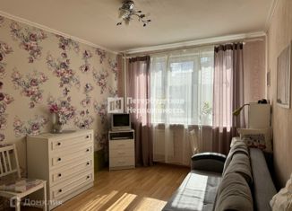 Продается 2-ком. квартира, 51 м2, Санкт-Петербург, улица Дыбенко, 12к1