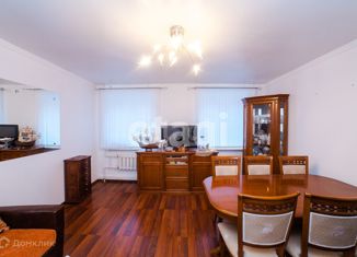 Продам 3-ком. квартиру, 74 м2, Тверь, Симеоновская улица, 30
