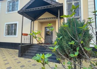 Продается дом, 330 м2, Нальчик, район Затишье, улица Кешокова