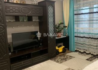 Продаю трехкомнатную квартиру, 58 м2, Плавск, Октябрьская улица, 36