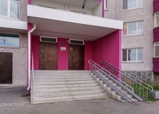 Продаю двухкомнатную квартиру, 83.3 м2, деревня Дударева, улица Созидателей, 10, ЖК Комарово