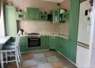 Продаю трехкомнатную квартиру, 75 м2, Москва, улица Короленко, 1к2, улица Короленко