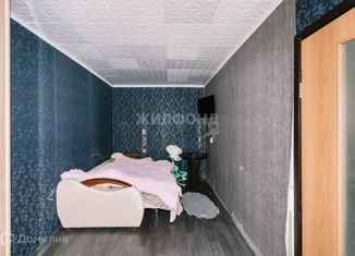 Продаю двухкомнатную квартиру, 44.5 м2, Новосибирск, улица Ватутина, 59, метро Студенческая