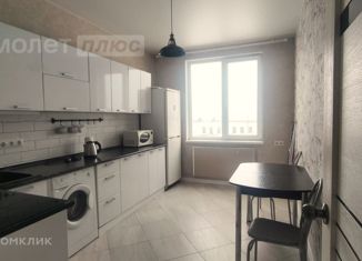 Продаю 1-комнатную квартиру, 40.7 м2, Крымск, Русская улица, 31