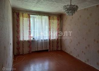 Продается 1-комнатная квартира, 30.3 м2, Красноуральск, улица 40 лет Октября, 5