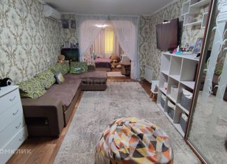 Продается 2-ком. квартира, 72 м2, Севастополь, улица Адмирала Юмашева, 3, Гагаринский район