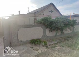 Продаю дом, 110 м2, посёлок городского типа Раздольное, улица Космонавтов, 14