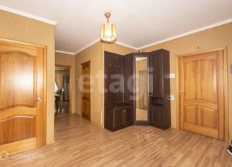 Продается 3-комнатная квартира, 117 м2, Ростовская область, улица Пановой, 25А