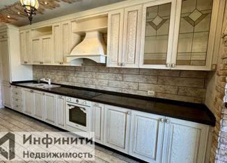 Продается 4-комнатная квартира, 140 м2, Ставрополь, улица Серова, 279А, микрорайон №9
