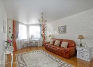 Продам 2-ком. квартиру, 83 м2, Новосибирск, проспект Академика Коптюга, 13, проспект Академика Коптюга
