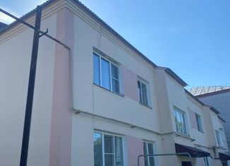 Продам 2-ком. квартиру, 51.1 м2, Цивильск, улица Силантьева, 6