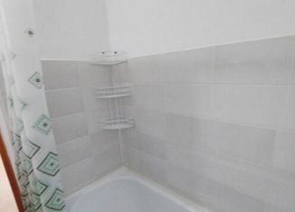 Сдается однокомнатная квартира, 35 м2, Ноябрьск, Школьная улица, 25