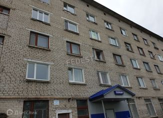 Продажа комнаты, 13.6 м2, Соликамск, улица 20-летия Победы, 190