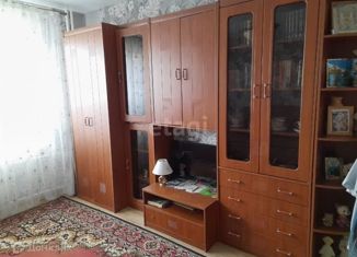 Продам 1-ком. квартиру, 38 м2, Строитель, Октябрьская улица, 13А