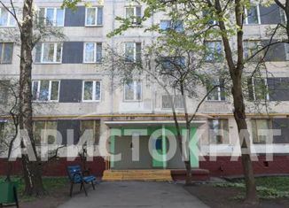 Продается трехкомнатная квартира, 58.8 м2, Москва, улица Генерала Тюленева, 35, метро Тёплый Стан