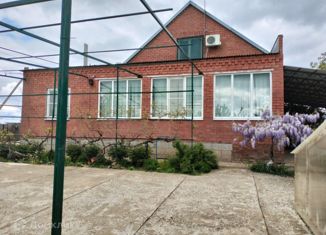 Продаю дом, 175.1 м2, станица Новодонецкая, улица Грущенковых, 294