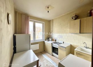 2-комнатная квартира на продажу, 45.4 м2, Москва, улица Генерала Антонова, 4к1, район Коньково