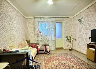 Продается 2-ком. квартира, 50.9 м2, Новокубанск, Спортивная улица, 33