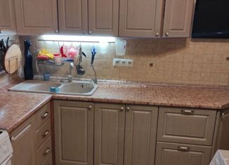 Продается 2-комнатная квартира, 58 м2, Москва, Лукинская улица, 16к1, метро Новопеределкино