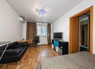 Сдается 2-ком. квартира, 46 м2, Новосибирск, улица Кошурникова, 29к1