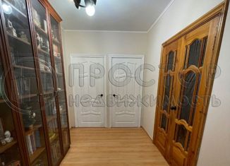 Продаю трехкомнатную квартиру, 73.5 м2, Москва, улица Генерала Кузнецова, 26к1, улица Генерала Кузнецова