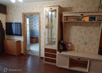 Сдается в аренду двухкомнатная квартира, 44.3 м2, Псков, Коммунальная улица, 26