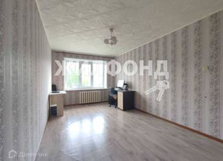 Продам трехкомнатную квартиру, 61.5 м2, село Межениновка, улица Ленина, 1