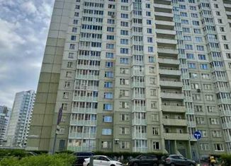 Продаю двухкомнатную квартиру, 53.9 м2, Санкт-Петербург, улица Бадаева, 8к1