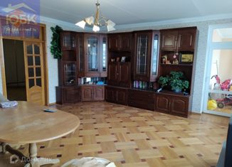 Продам 5-ком. квартиру, 205 м2, Евпатория, проспект Победы, 71