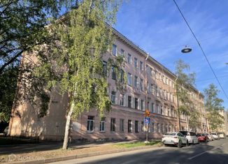 Продажа 2-ком. квартиры, 46 м2, Санкт-Петербург, Посадская улица, 15