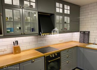 Продаю двухкомнатную квартиру, 64 м2, Санкт-Петербург, улица Нахимова, 9, улица Нахимова