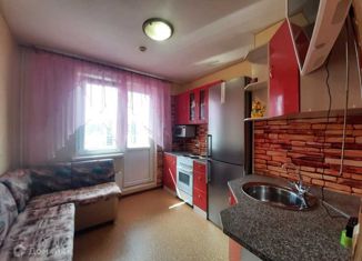 Продажа 2-ком. квартиры, 48 м2, Тихвин, улица Ярослава Иванова, 1