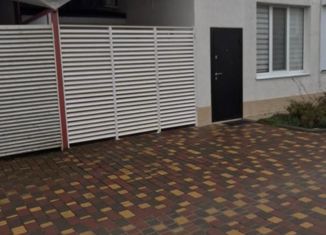 Продаю дом, 50 м2, поселок городского типа Заозерное, улица Аллея Дружбы, 25