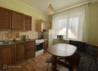 Продается 2-ком. квартира, 52.5 м2, Новосибирск, улица Кочубея, 5, улица Кочубея