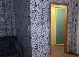 Однокомнатная квартира на продажу, 31.8 м2, Кемеровская область, 10-й микрорайон, 52