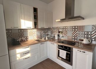 2-комнатная квартира на продажу, 59.4 м2, Екатеринбург, улица Новаторов, 8, ЖК Новаторов