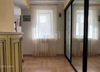 Продаю пятикомнатную квартиру, 239 м2, Таганрог, улица Пальмиро Тольятти, 3Б
