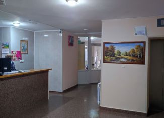 Продается 1-ком. квартира, 89.8 м2, Тюменская область, улица 60 лет Октября, 19