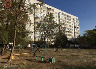 Продажа трехкомнатной квартиры, 73 м2, Керчь, улица Свердлова, 39