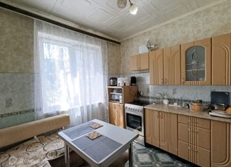 2-комнатная квартира на продажу, 49.8 м2, Челябинск, улица Машиностроителей, 10